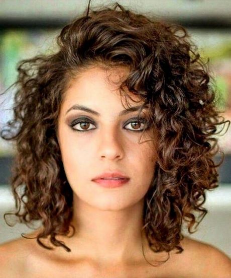 2021 curly hairstyles