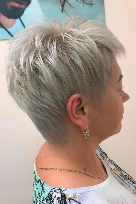 2021 short hairstyles for women over 40 2021-short-hairstyles-for-women-over-40-67_12