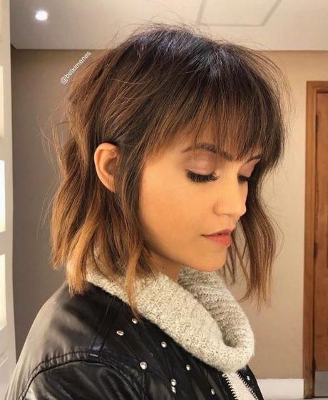 2021 short hairstyles with bangs 2021-short-hairstyles-with-bangs-33_14