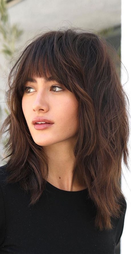 Best hairstyles with bangs 2021 best-hairstyles-with-bangs-2021-44_16
