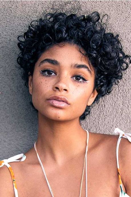 Black short curly hairstyles 2021