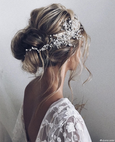 Bridal hairstyles 2021