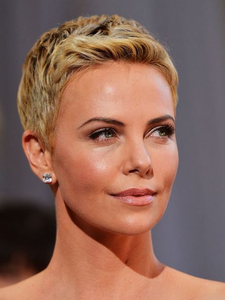 Celebrities with short hair 2021 celebrities-with-short-hair-2021-32_3