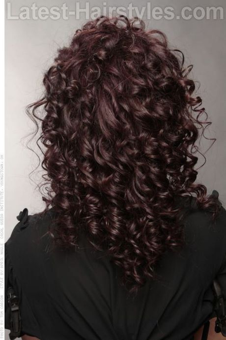 Curly medium length hairstyles 2021 curly-medium-length-hairstyles-2021-05_2