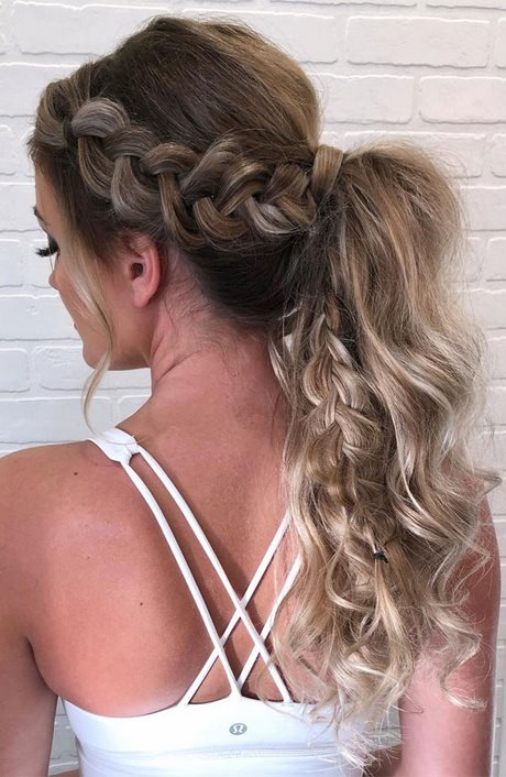 Cute prom hairstyles for long hair 2021 cute-prom-hairstyles-for-long-hair-2021-01_10