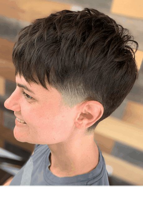 Fringe short hairstyles 2021 fringe-short-hairstyles-2021-31