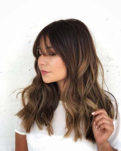 Haircut style for round face 2021 haircut-style-for-round-face-2021-38_19