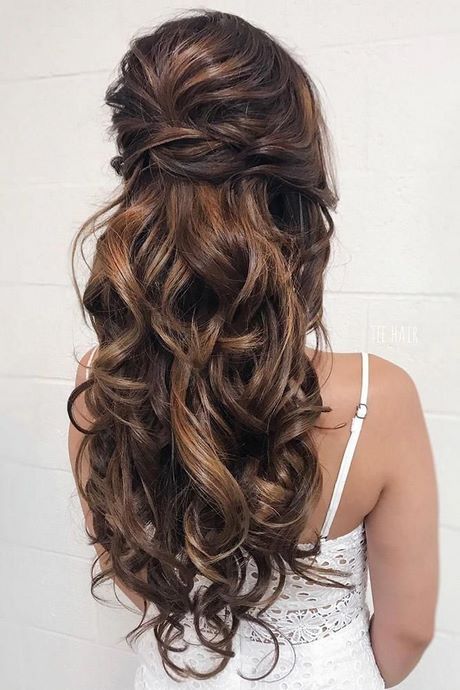 Hairstyle for bride 2021 hairstyle-for-bride-2021-18_7