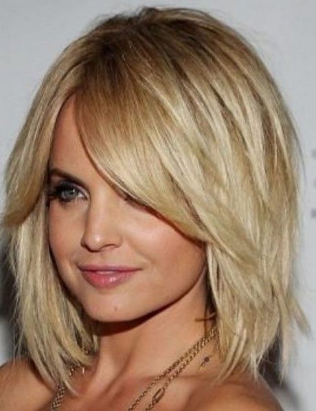 Hairstyles for mid length hair 2021 hairstyles-for-mid-length-hair-2021-94_7