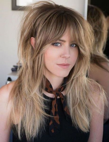 Hairstyles with long bangs 2021 hairstyles-with-long-bangs-2021-28_15