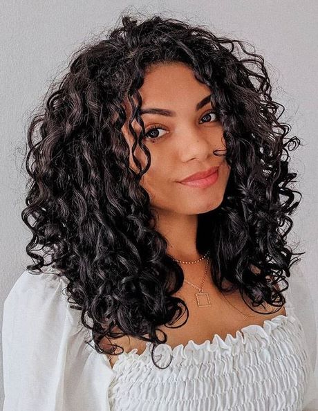 Medium curly hair 2021 medium-curly-hair-2021-58_12