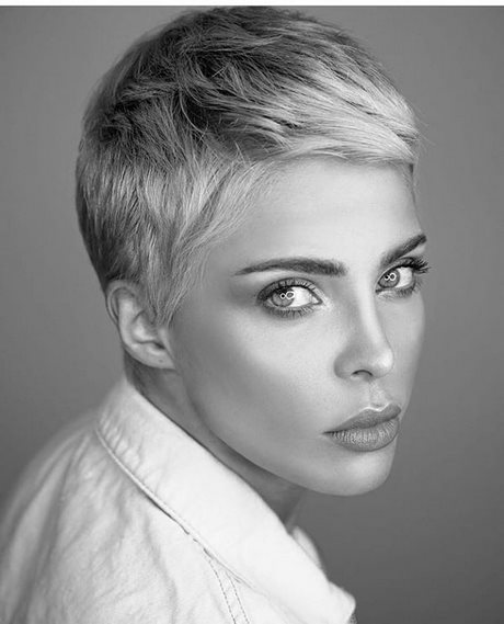Most popular short haircuts for women 2021 most-popular-short-haircuts-for-women-2021-34_12