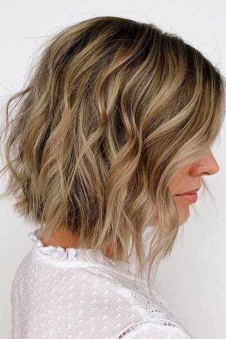 Most popular short haircuts for women 2021 most-popular-short-haircuts-for-women-2021-34_7