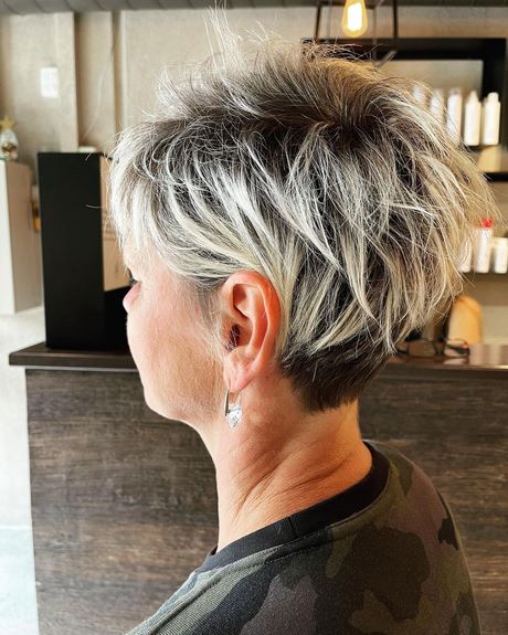 Newest short haircuts for 2021 newest-short-haircuts-for-2021-72_9