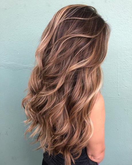 Popular hairstyles for long hair 2021 popular-hairstyles-for-long-hair-2021-06_4