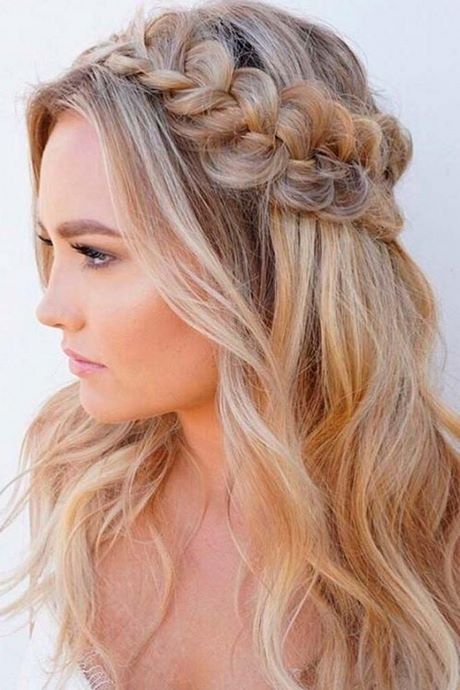 Prom 2021 hair trends prom-2021-hair-trends-07_15