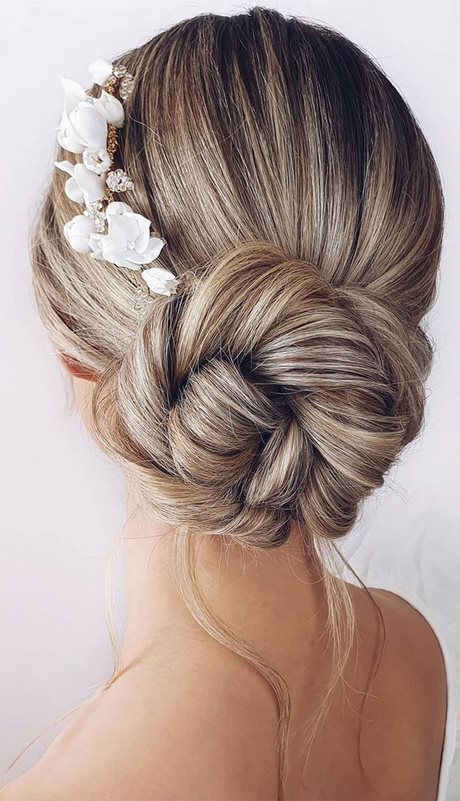 Prom hair 2021 updo prom-hair-2021-updo-59_2