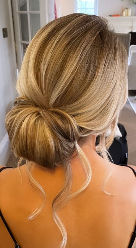 Prom hair updos 2021 prom-hair-updos-2021-70_16