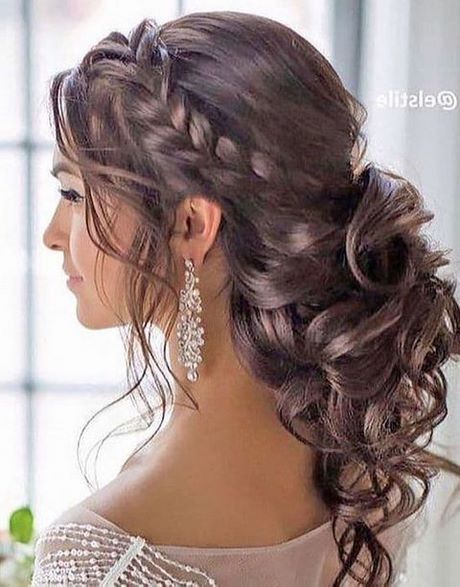Prom hairstyles for 2021 prom-hairstyles-for-2021-39_4