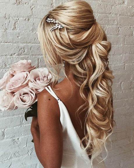 Prom updo hairstyles 2021 prom-updo-hairstyles-2021-11_6