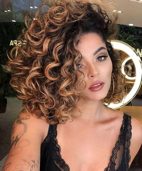 Short curly hair with bangs 2021 short-curly-hair-with-bangs-2021-66_2