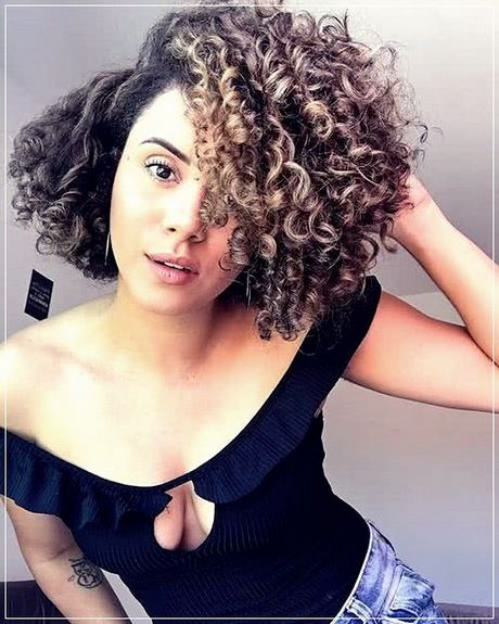 Short curly hair with bangs 2021 short-curly-hair-with-bangs-2021-66_6
