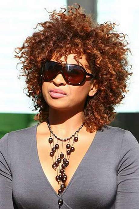 Short curly weave hairstyles 2021 short-curly-weave-hairstyles-2021-62_4