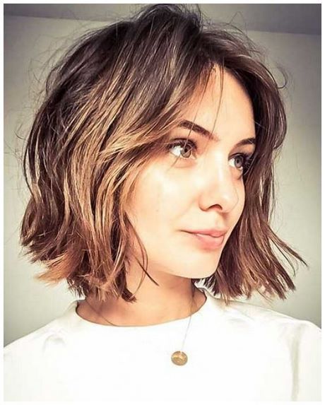 Short hairstyles 2021 with bangs short-hairstyles-2021-with-bangs-60_12