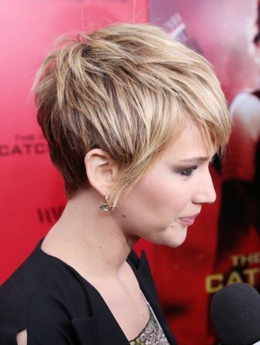 Short hairstyles for summer 2021