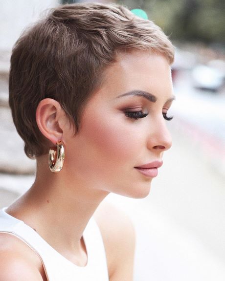 Short pixie cuts for 2021