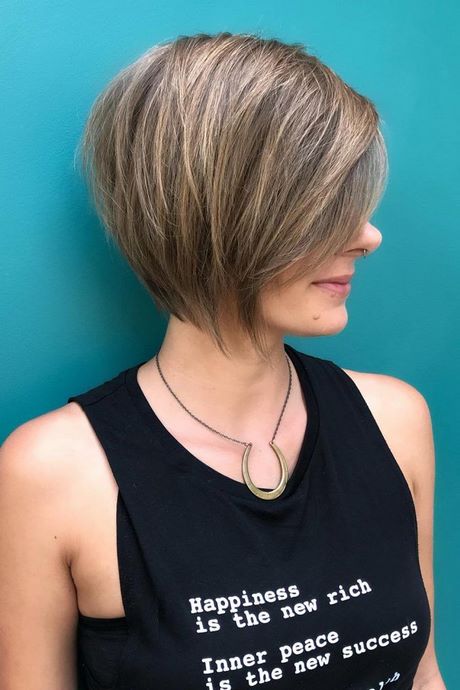 The latest short hairstyles for 2021 the-latest-short-hairstyles-for-2021-85_9
