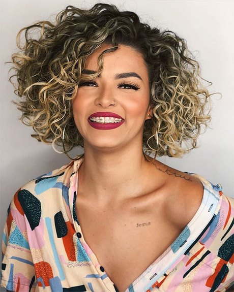 Trendy short curly hairstyles 2021