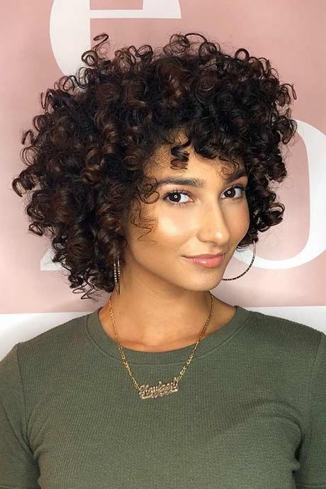 Trendy short curly hairstyles 2021 trendy-short-curly-hairstyles-2021-83_11