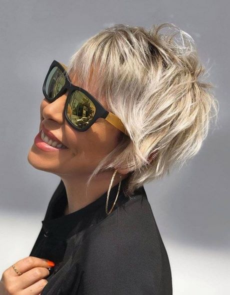Trendy short hairstyles for 2021 trendy-short-hairstyles-for-2021-08_13