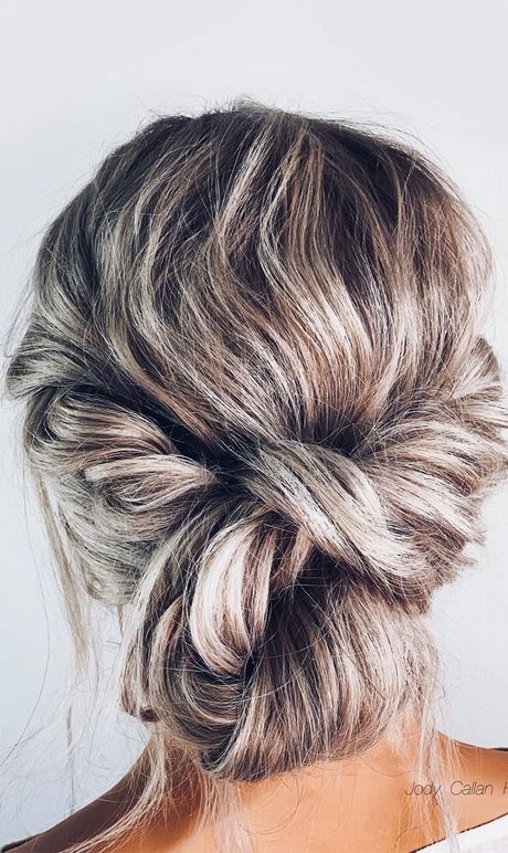 Updo hairstyles 2021 updo-hairstyles-2021-05_13