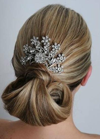 Updo hairstyles 2021 updo-hairstyles-2021-05_17