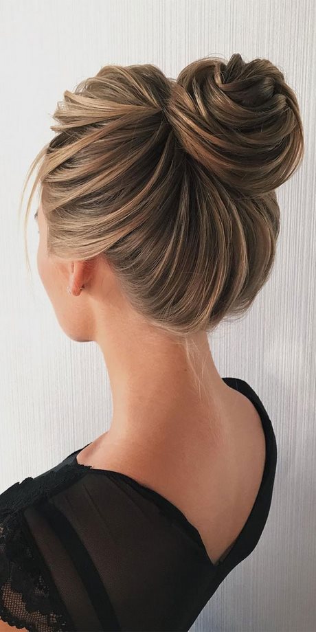 Updo hairstyles 2021 updo-hairstyles-2021-05_20