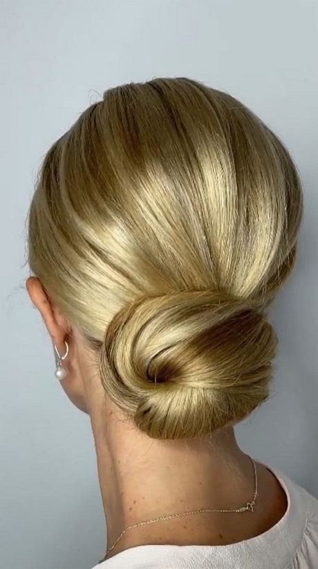 Updos for long hair 2021 updos-for-long-hair-2021-98_12
