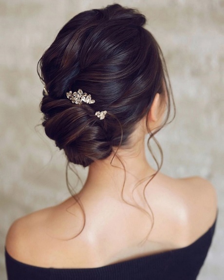 Wedding bride hairstyles 2021 wedding-bride-hairstyles-2021-36_10