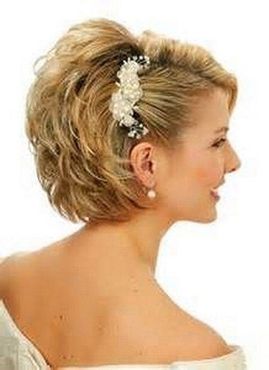 Wedding hairstyle for short hair 2021 wedding-hairstyle-for-short-hair-2021-79_9