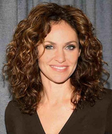 Curly hair shoulder length hairstyles curly-hair-shoulder-length-hairstyles-58_11
