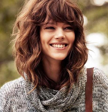 Haircuts for shoulder length hair with bangs haircuts-for-shoulder-length-hair-with-bangs-79_14