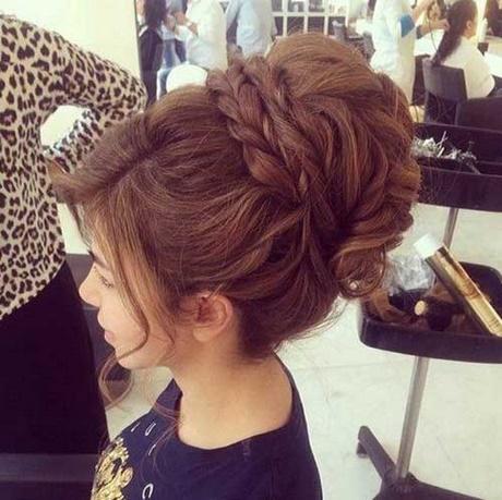 Pretty updos for long hair pretty-updos-for-long-hair-24_18