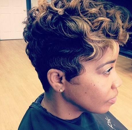 Short colored hairstyles for black women short-colored-hairstyles-for-black-women-97_14