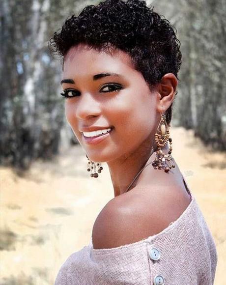 Short hairstyle for black ladies