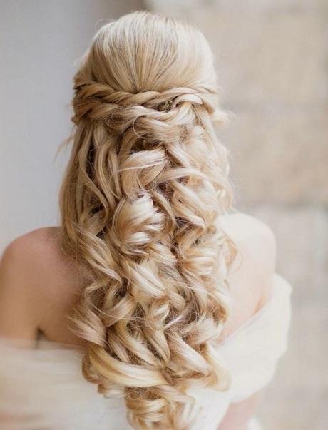 Beautiful bridesmaid hairstyles beautiful-bridesmaid-hairstyles-53_3