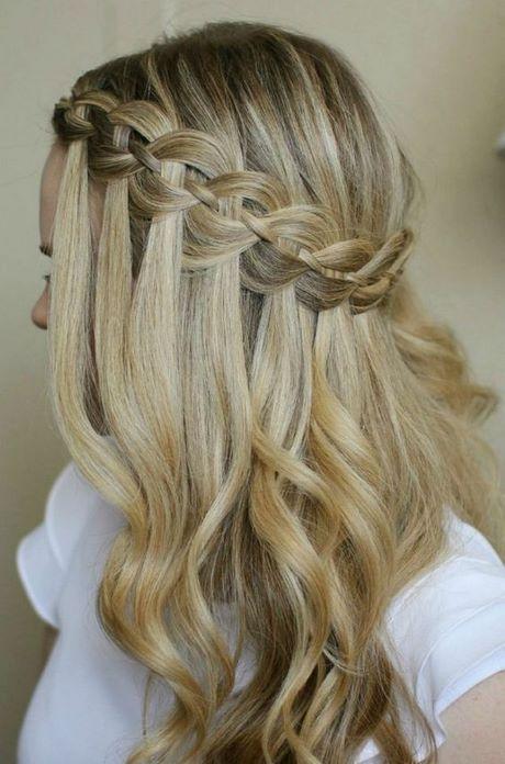 Beautiful bridesmaid hairstyles beautiful-bridesmaid-hairstyles-53_4