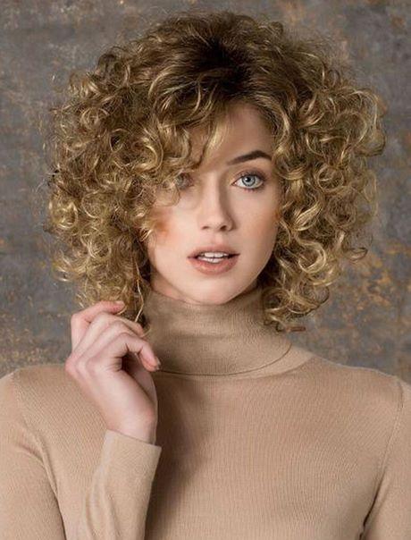 Best curly hairstyles 2018 best-curly-hairstyles-2018-69_7
