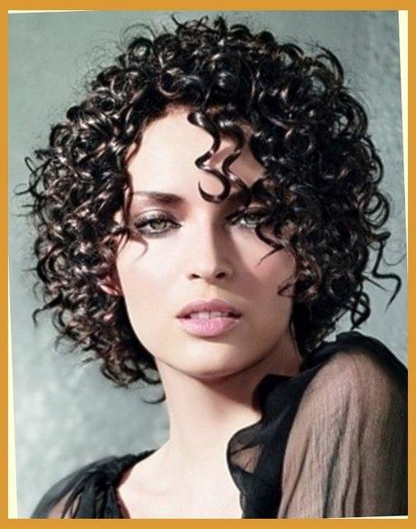 Best hairstyles for curly hair 2018 best-hairstyles-for-curly-hair-2018-85_15