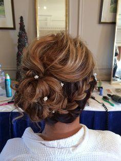 Bridesmaid pin up hairstyles